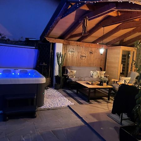 Villa Noa Jacuzzi & Sauna Изола Экстерьер фото