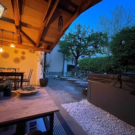 Villa Noa Jacuzzi & Sauna Изола Экстерьер фото