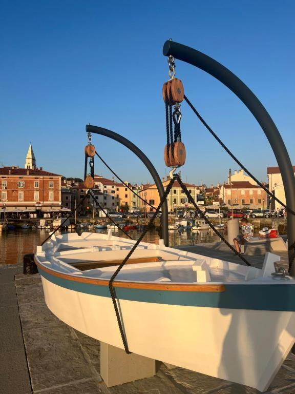 Villa Noa Jacuzzi & Sauna Изола Экстерьер фото