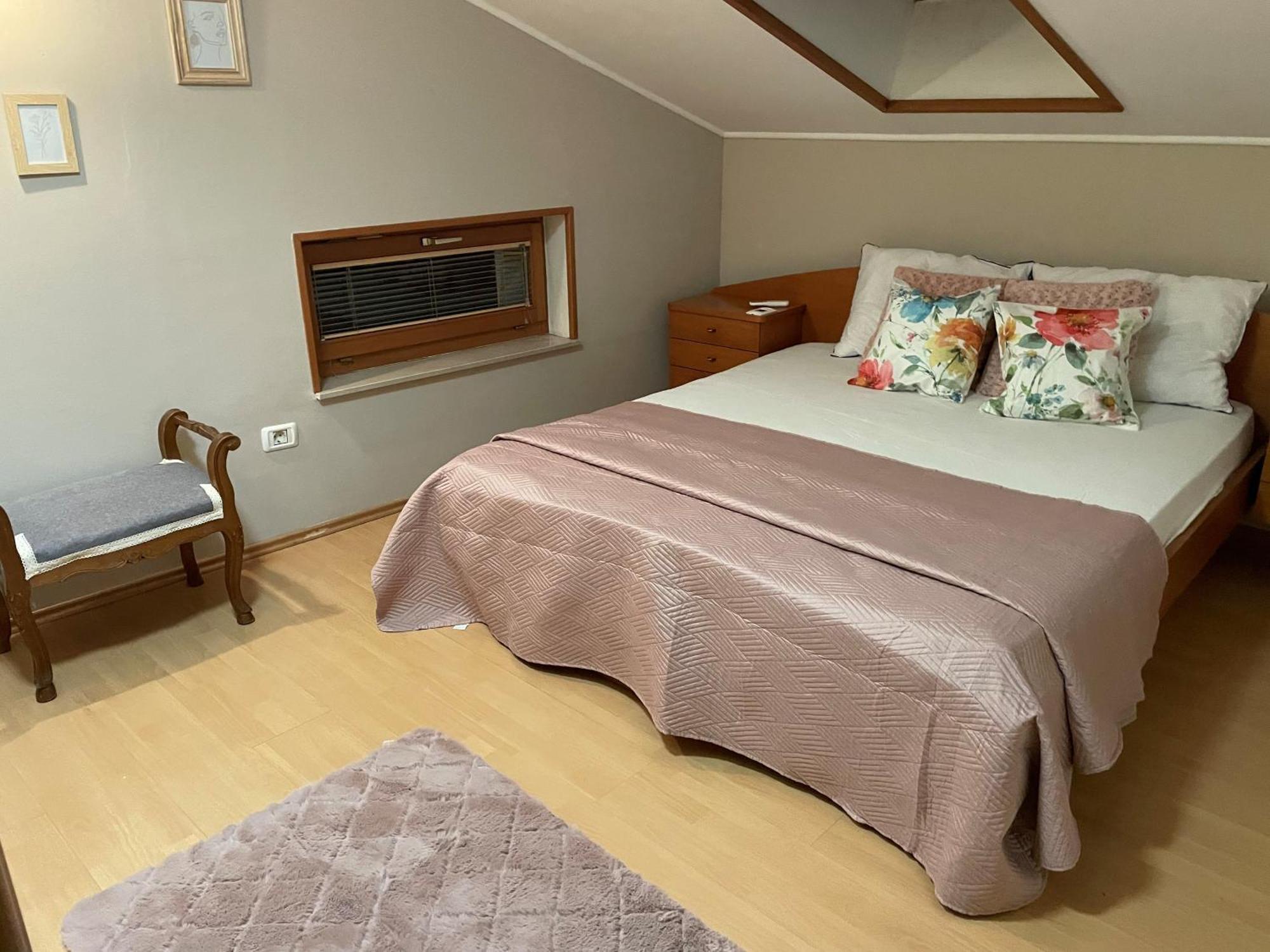 Villa Noa Jacuzzi & Sauna Изола Экстерьер фото